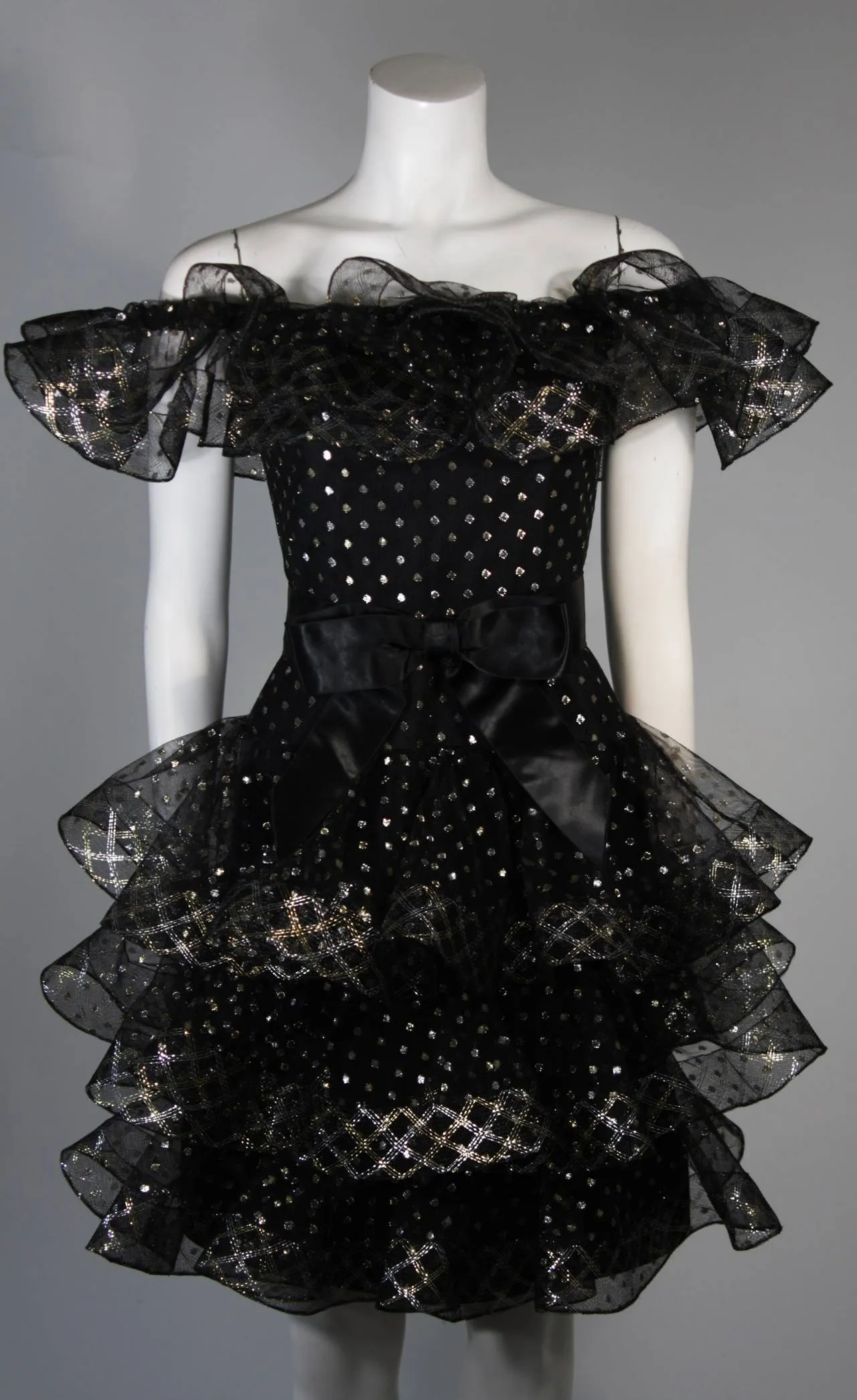 VICTOR COSTA Black with Metallic Accents Cocktail Dress Size 2