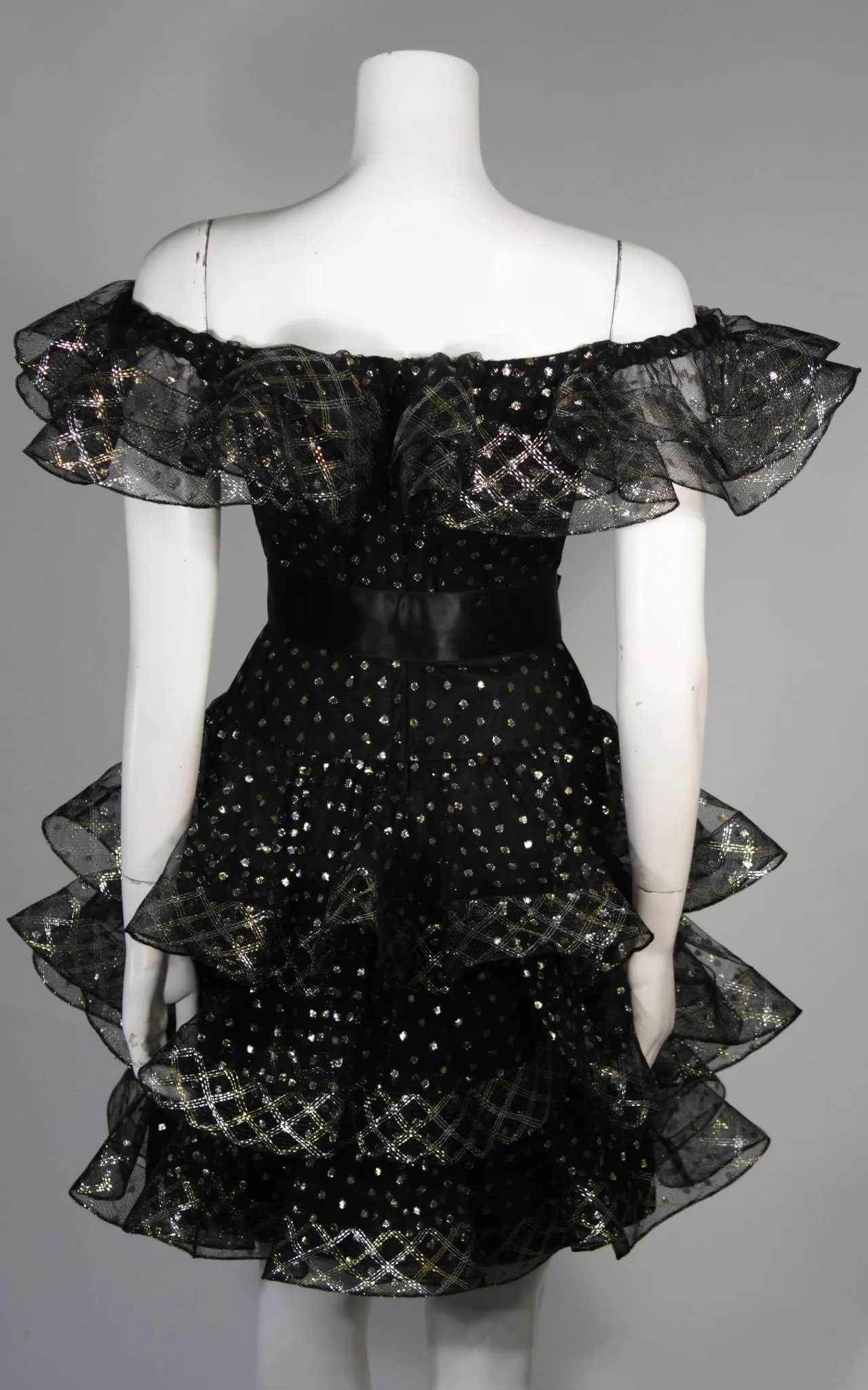VICTOR COSTA Black with Metallic Accents Cocktail Dress Size 2