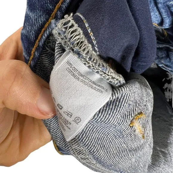 We The Free Medium Wash Rolled Cuff Denim Shorts 31