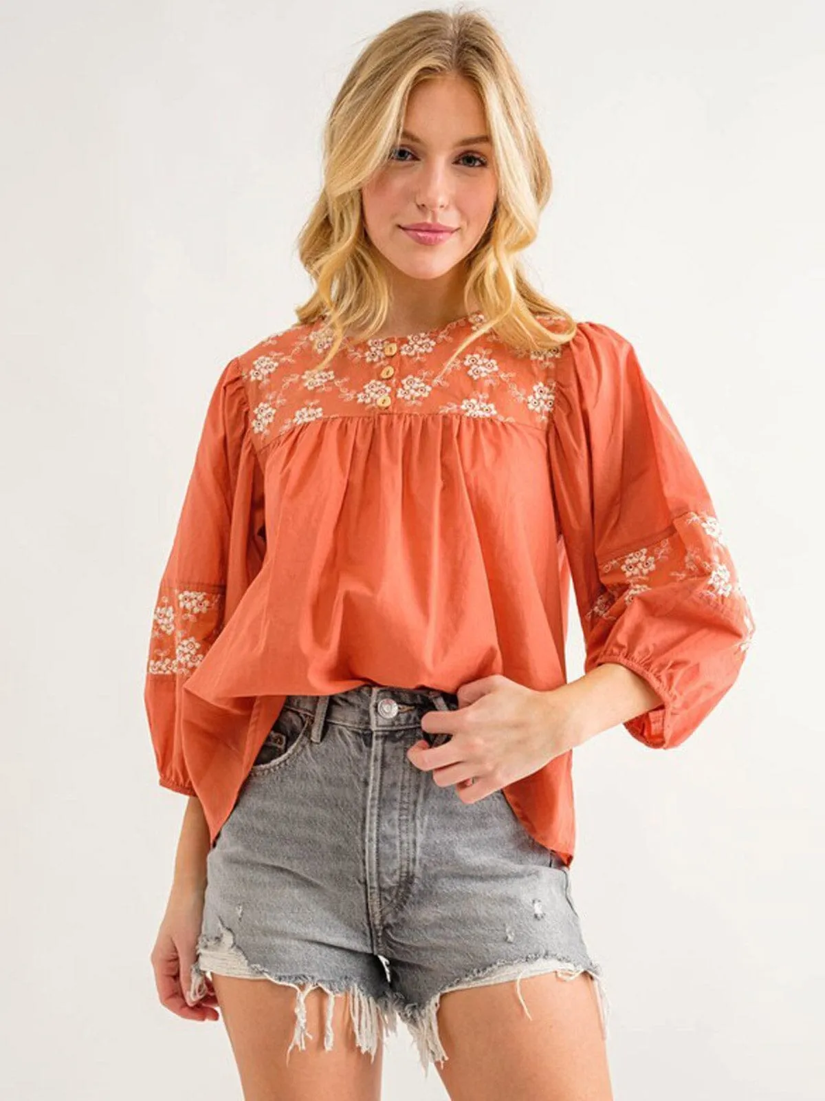 WOMEN'S 3/4 SLEEVES EMBROIDRY FLORAL BLOUSE TOP
