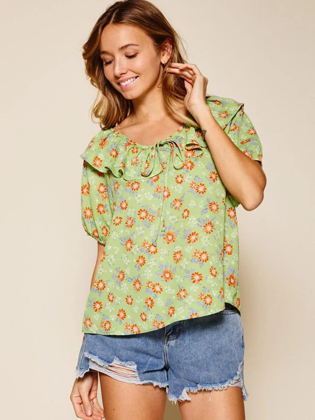 WOMEN'S SHORT SLEEVE RUFFLE NECK FLORAL TOP
