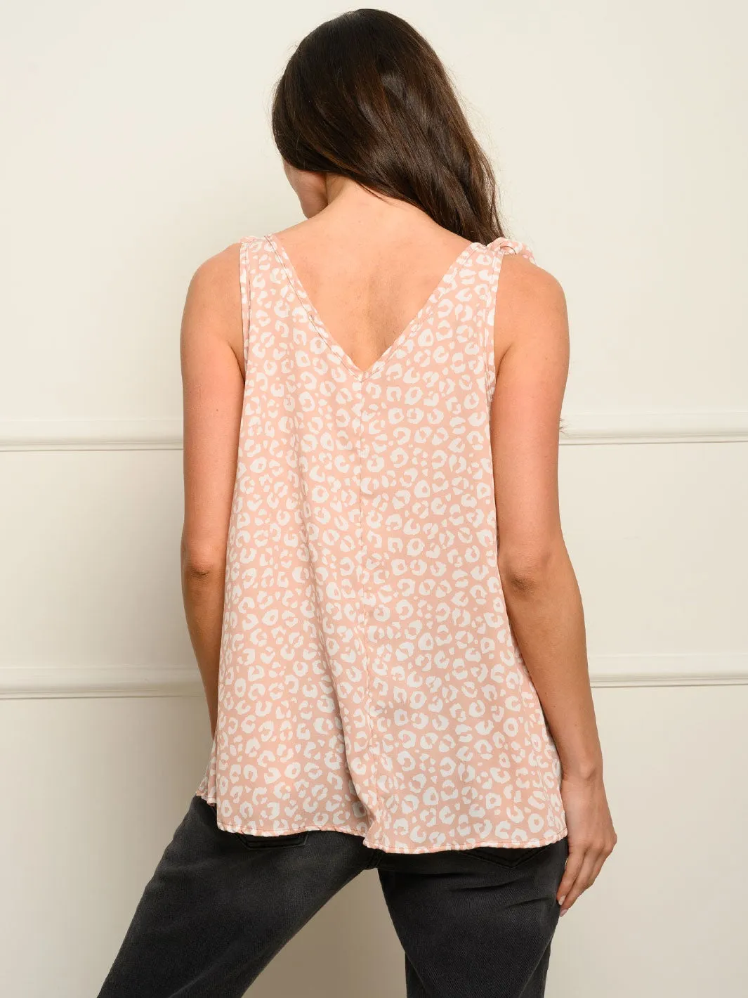 WOMEN'S V-NECK SLEVELESS ANIMAL PRINT TANK TOP