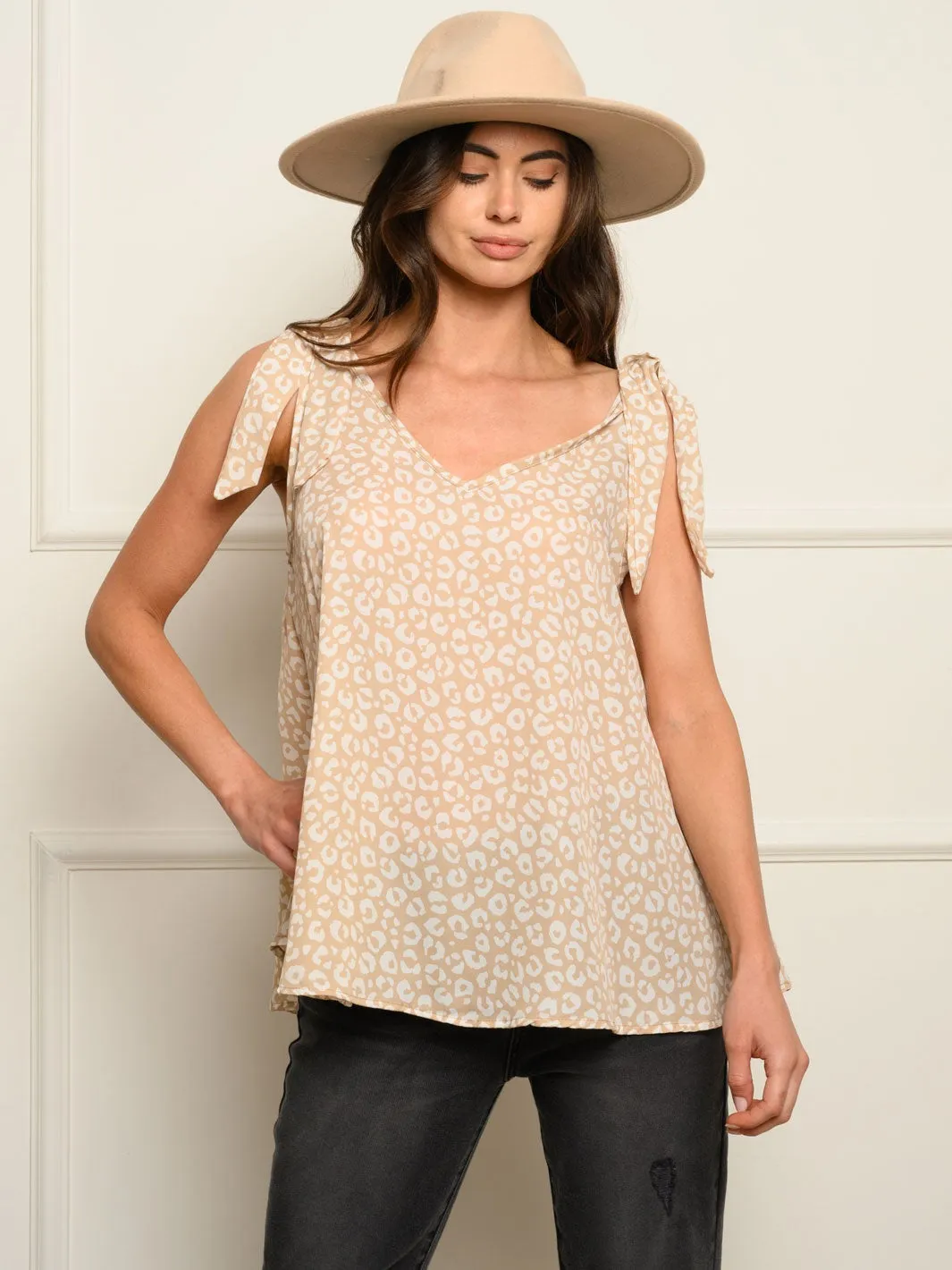 WOMEN'S V-NECK SLEVELESS ANIMAL PRINT TANK TOP